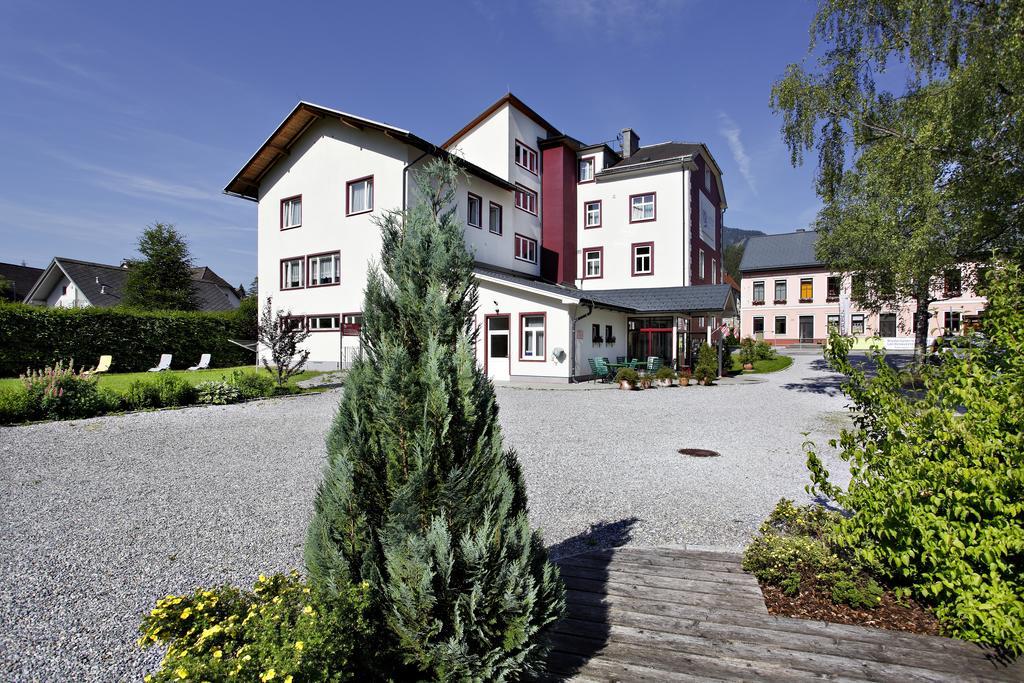 Familie Zuser Hotel Garni Міттербах Екстер'єр фото