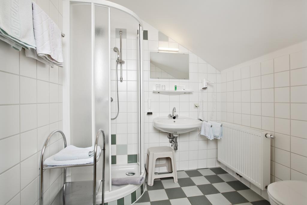 Familie Zuser Hotel Garni Міттербах Номер фото