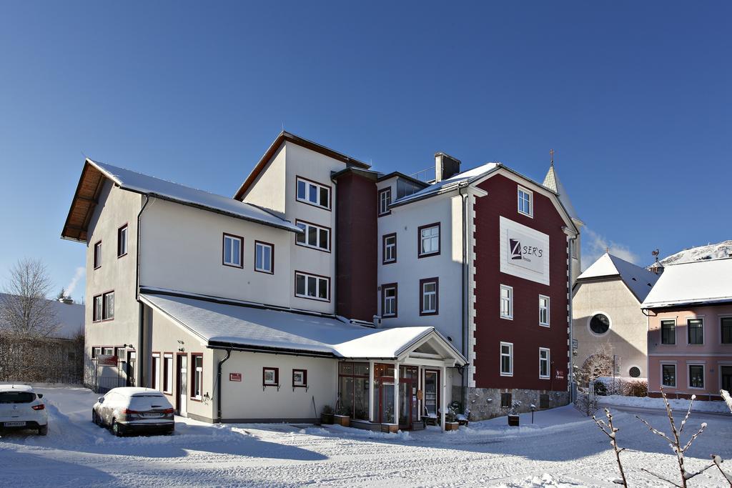 Familie Zuser Hotel Garni Міттербах Екстер'єр фото