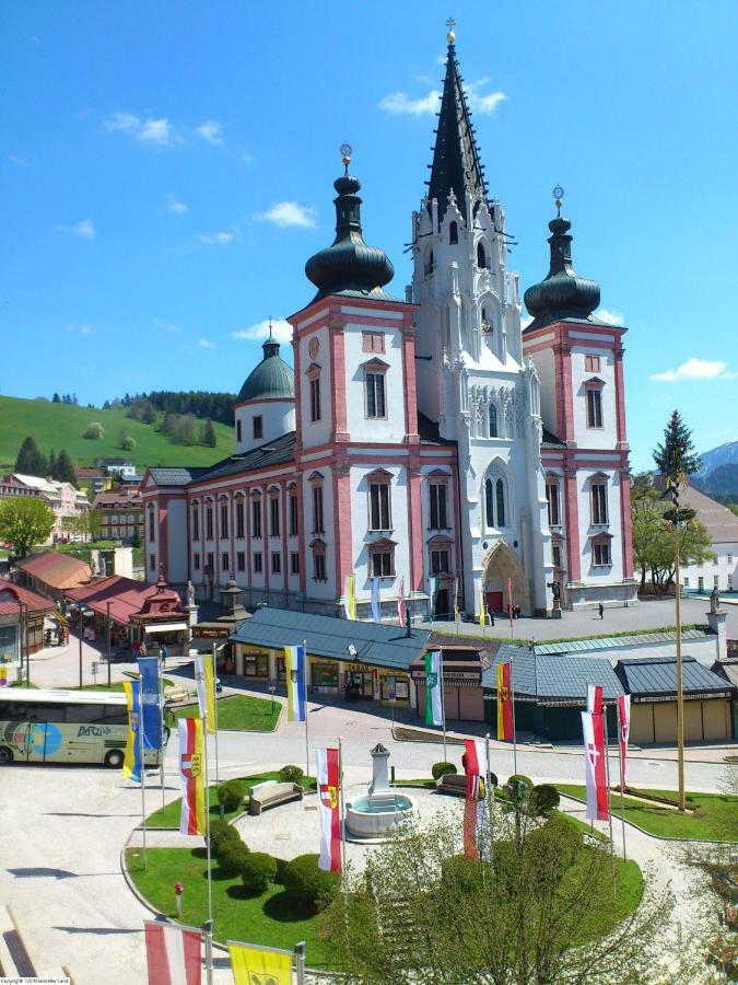 Familie Zuser Hotel Garni Міттербах Екстер'єр фото