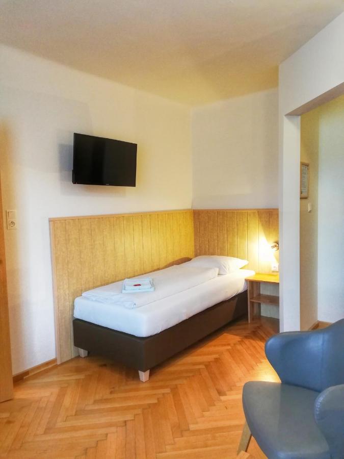 Familie Zuser Hotel Garni Міттербах Екстер'єр фото